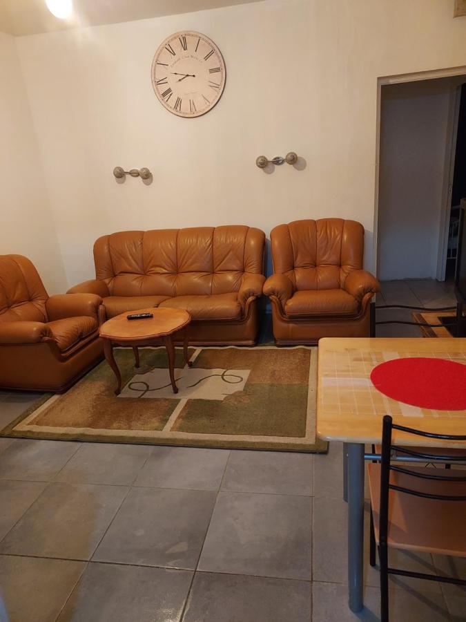 Appartement meublé avec deux chambres Moulins  Exterior foto